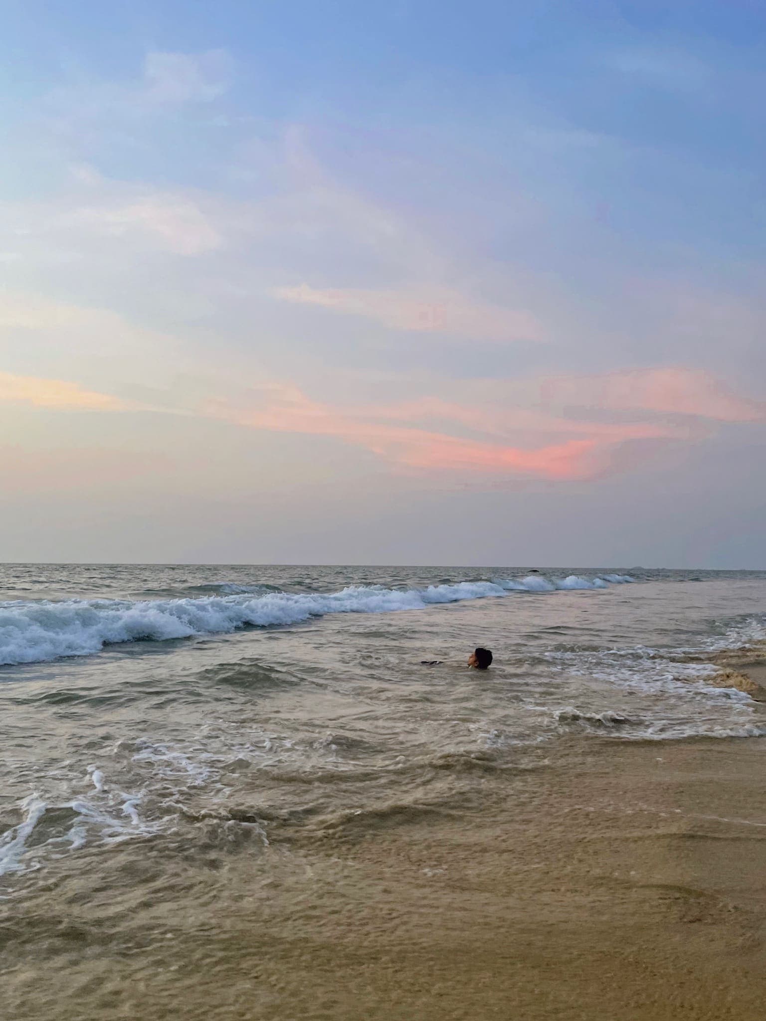 Thottam beach a few steps from the house
